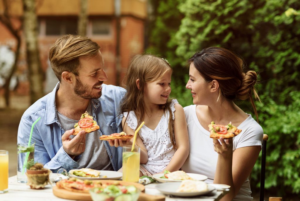 Happy family eating in a restaurant Sex Image Hq